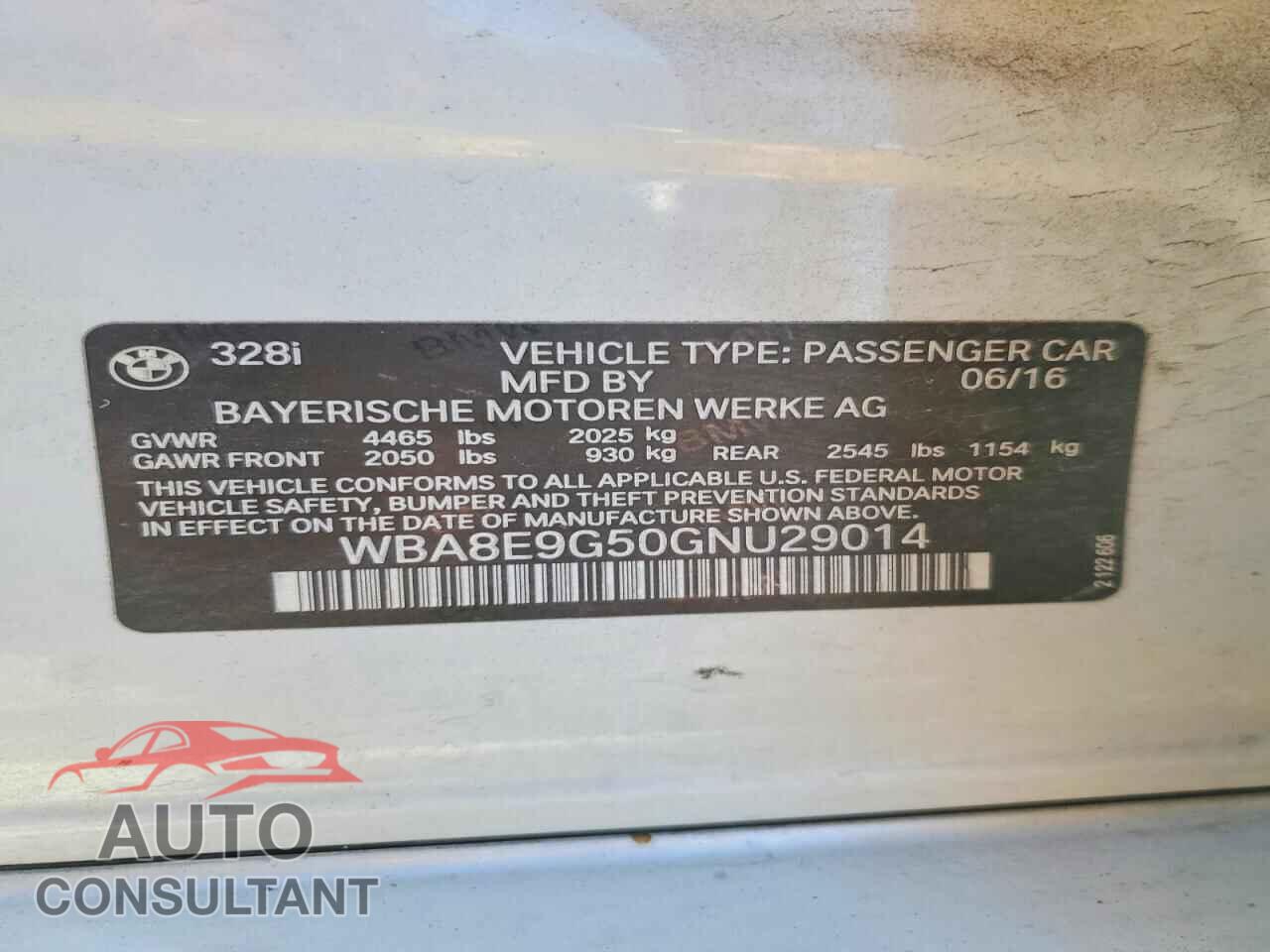 BMW 3 SERIES 2016 - WBA8E9G50GNU29014