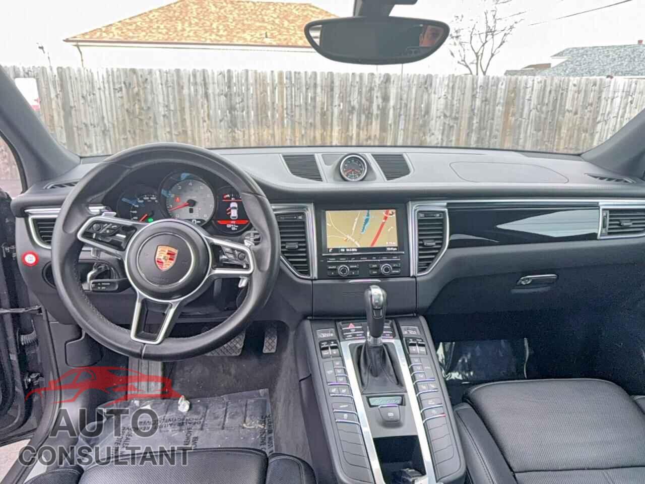 PORSCHE MACAN 2015 - WP1AB2A5XFLB55357