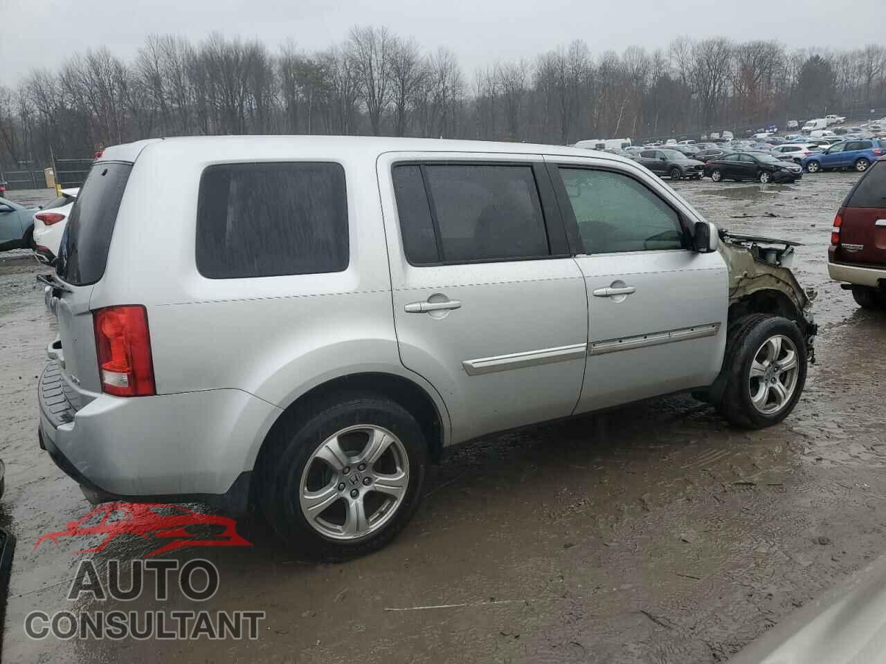 HONDA PILOT 2015 - 5FNYF4H55FB021624