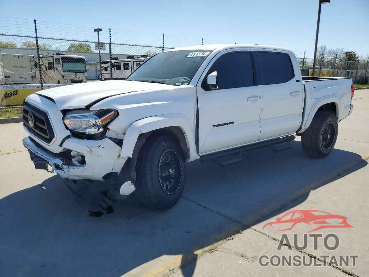 TOYOTA TACOMA 2021 - 5TFAZ5CNXMX112851