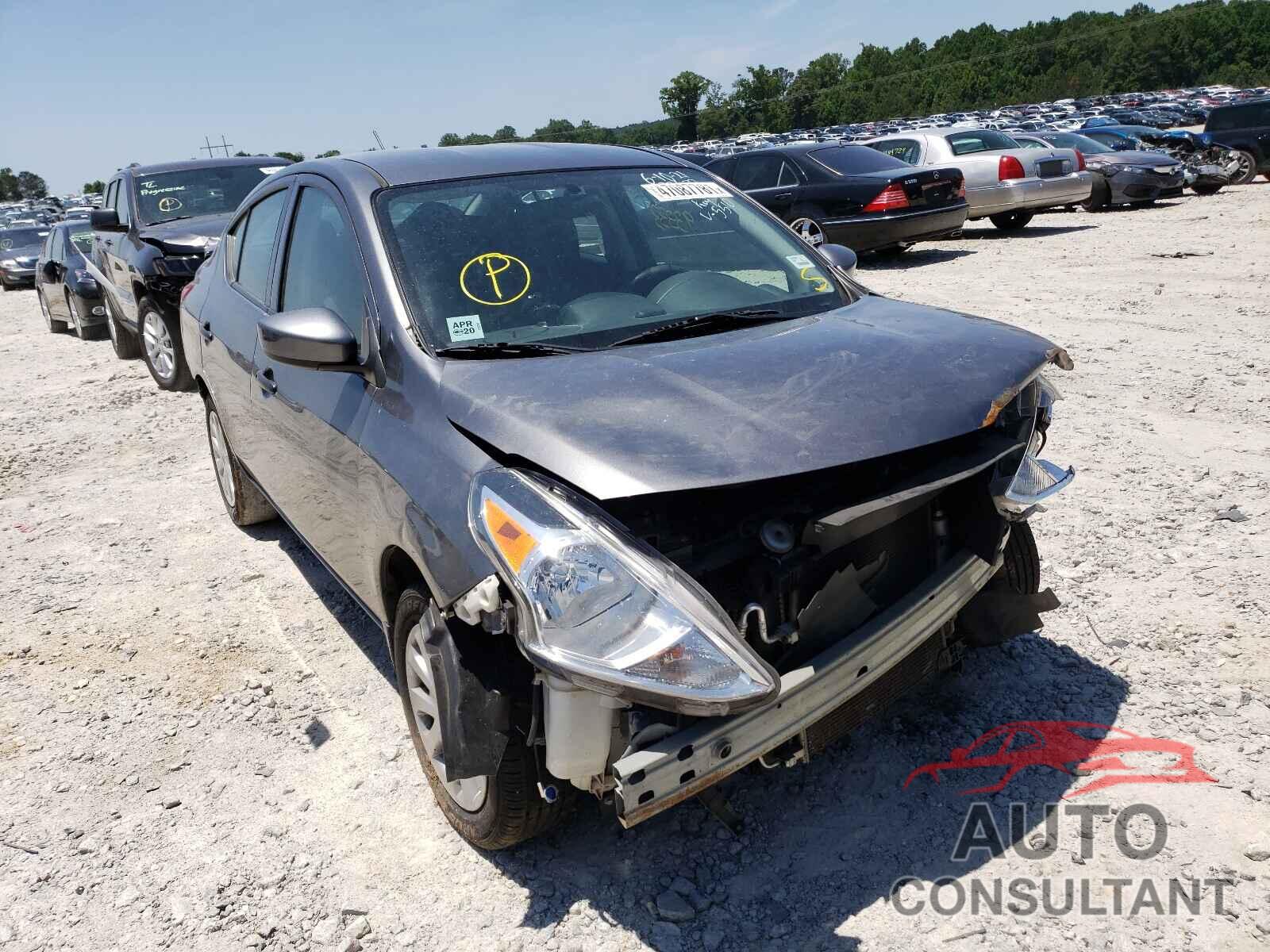 NISSAN VERSA 2017 - 3N1CN7APXHL845510