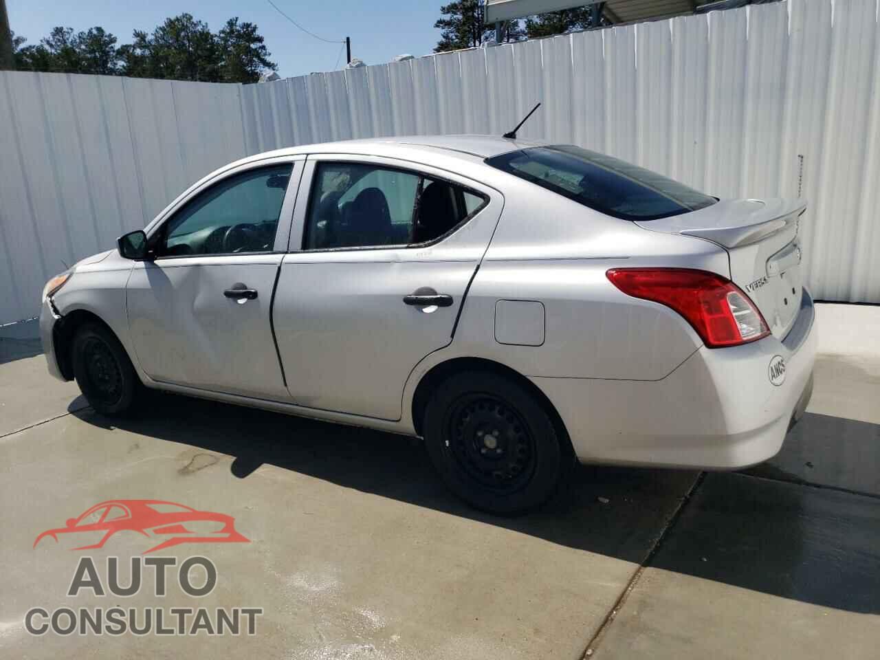 NISSAN VERSA 2019 - 3N1CN7AP3KL860793