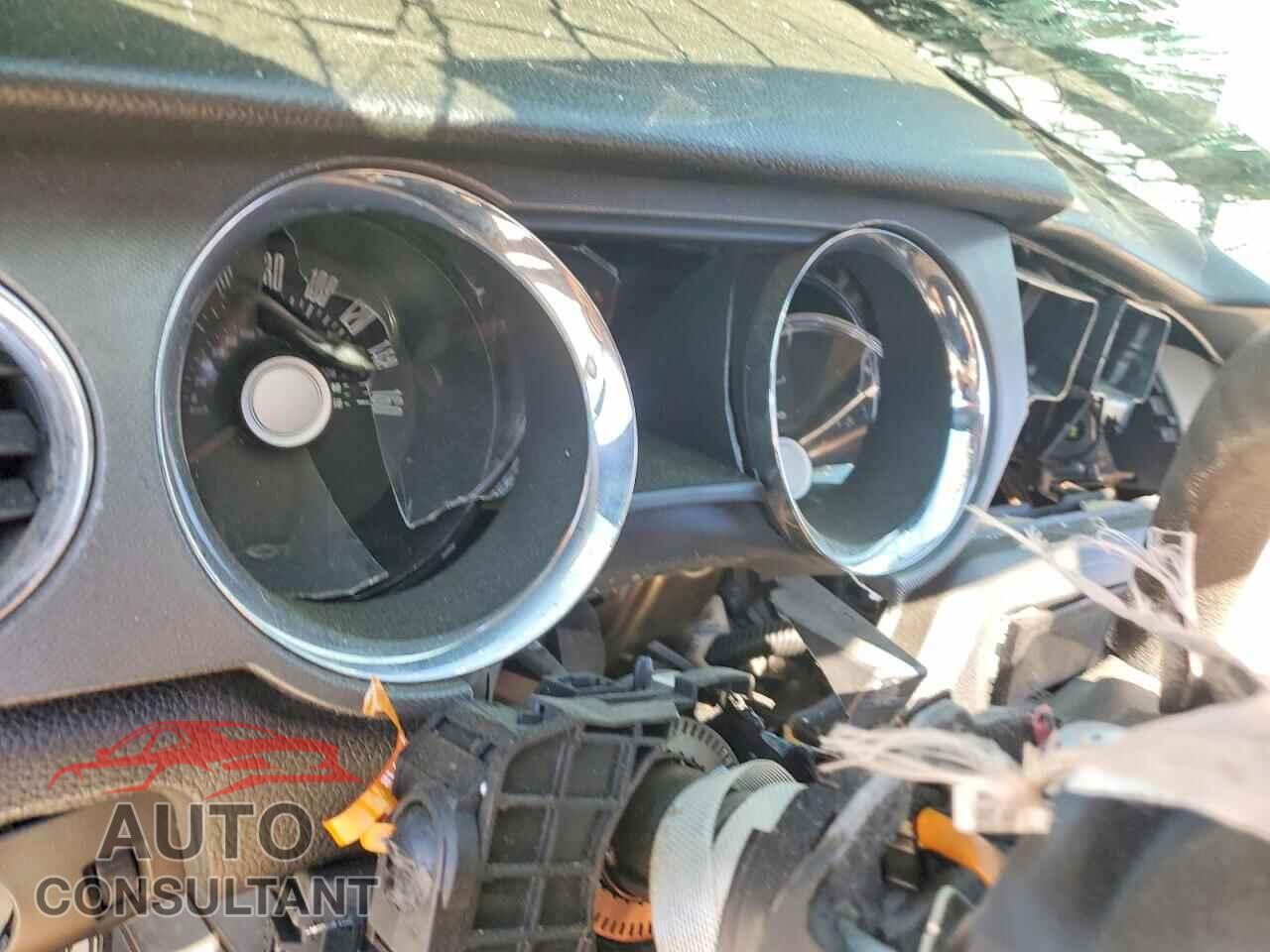 FORD MUSTANG 2011 - 1ZVBP8EM5B5116733