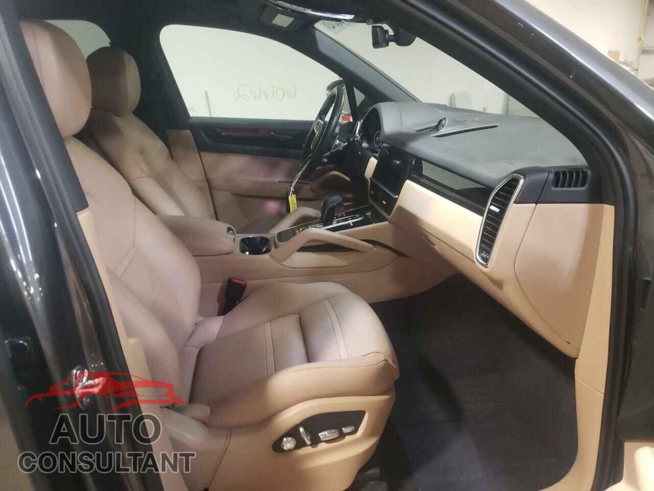 PORSCHE CAYENNE 2019 - WP1AE2AY7KDA52046