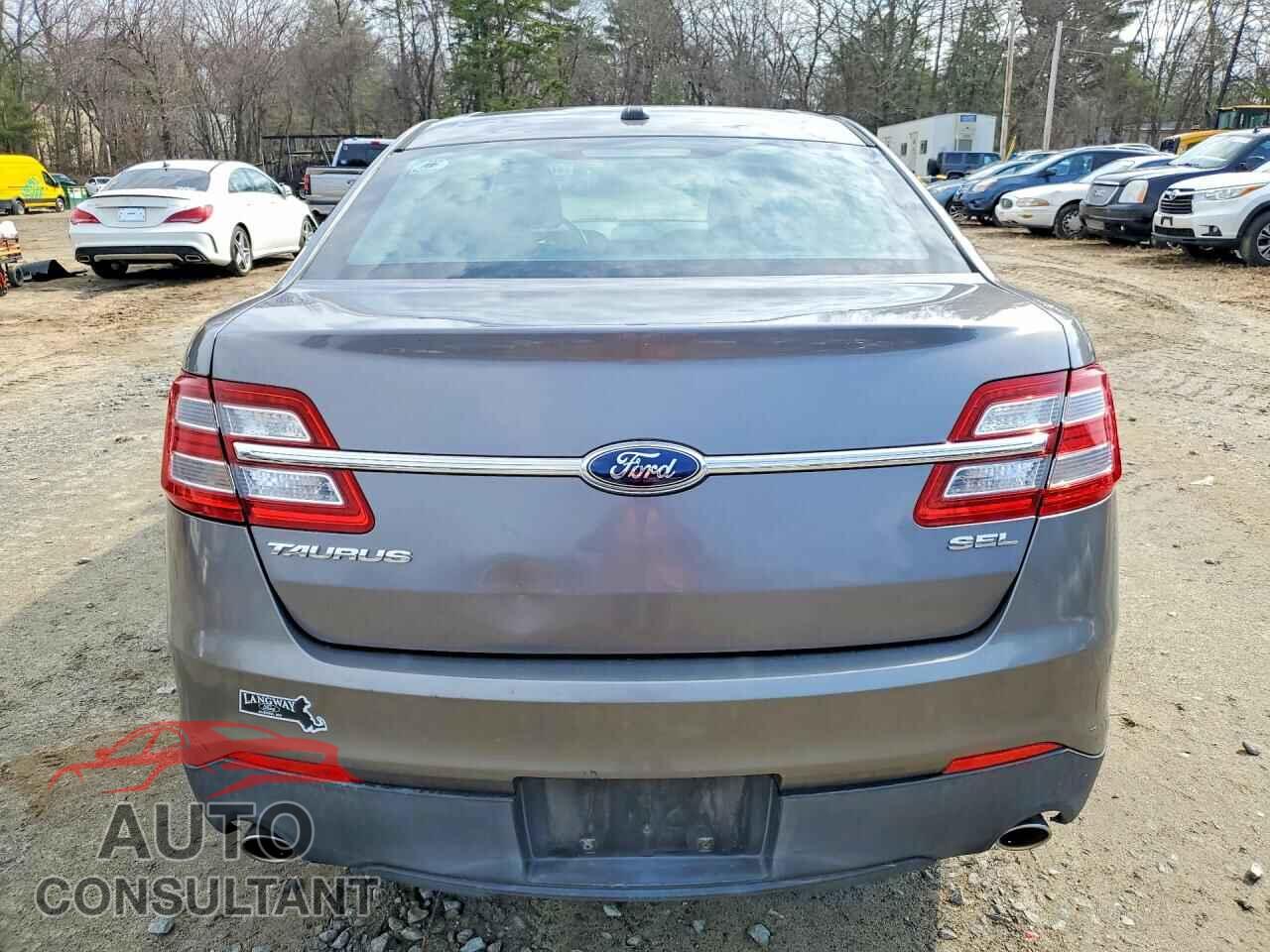 FORD TAURUS 2013 - 1FAHP2E85DG216244