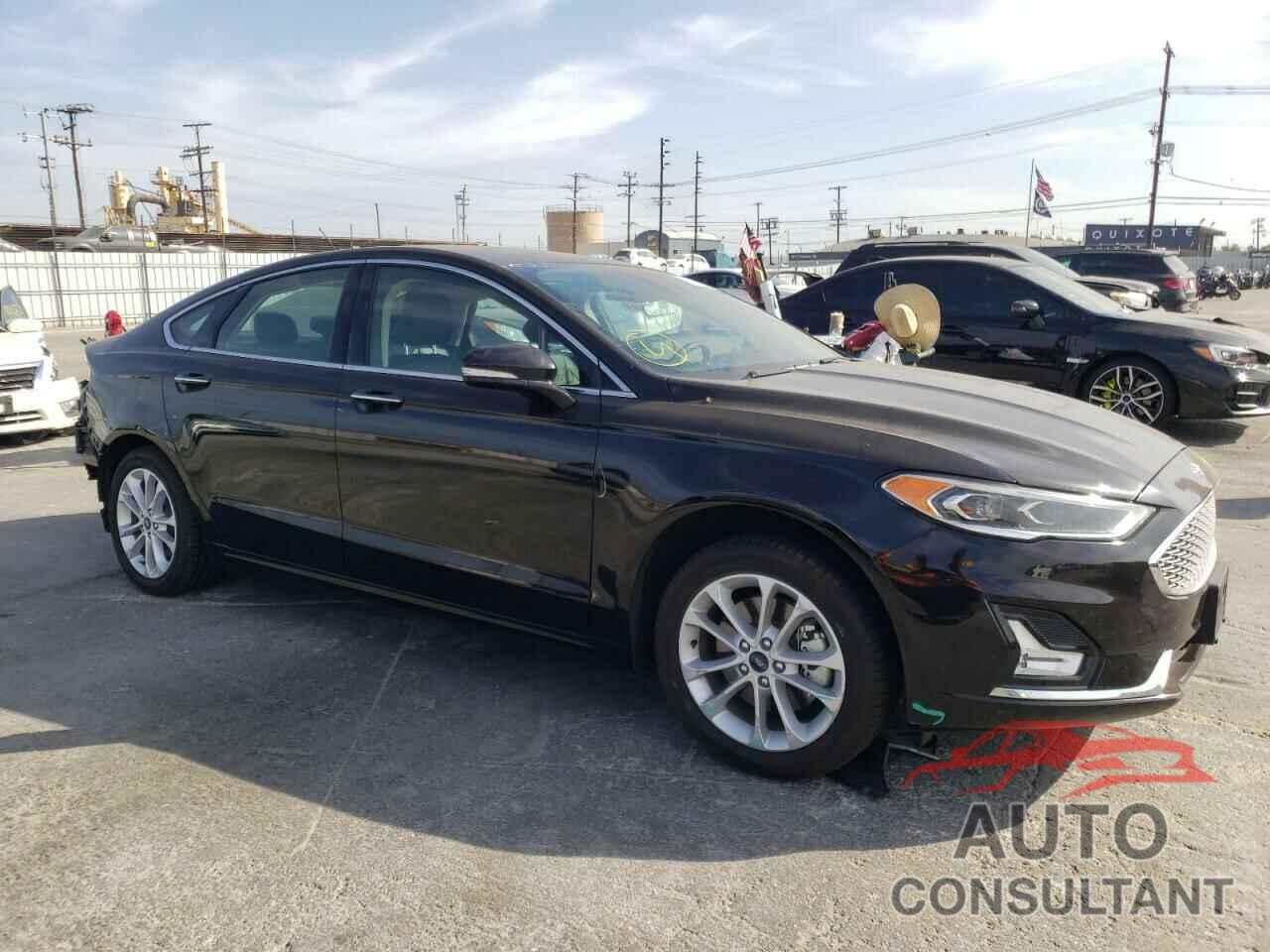 FORD FUSION 2020 - 3FA6P0SU7LR181713