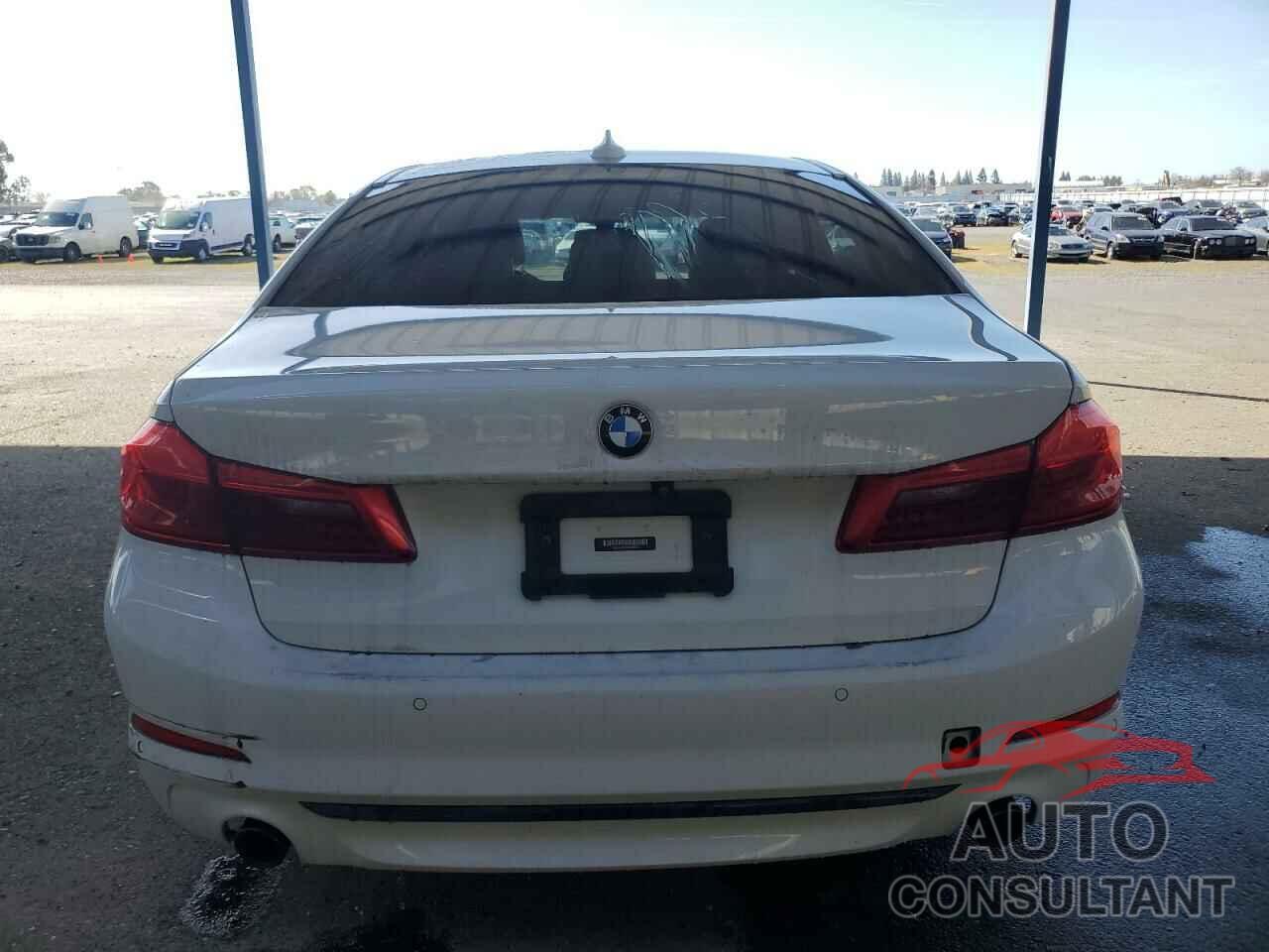 BMW 5 SERIES 2019 - WBAJA5C58KBX86852