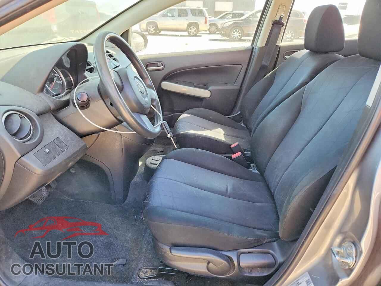 MAZDA 2 2014 - JM1DE1KZ1E0185428