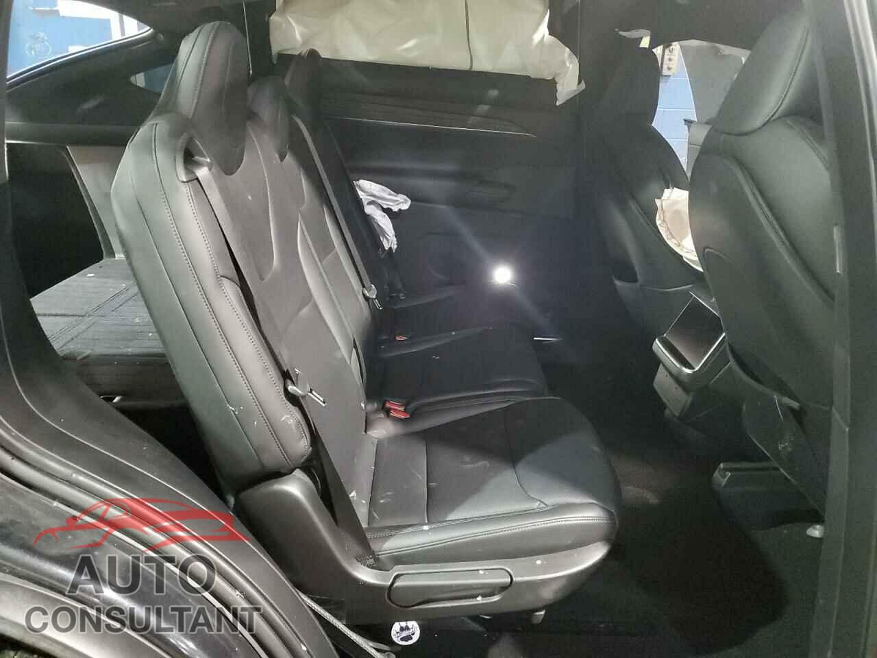 TESLA MODEL X 2024 - 7SAXCAE5XRF433522