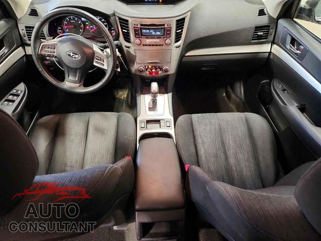 SUBARU OUTBACK 2013 - 4S4BRBCC5D3200842