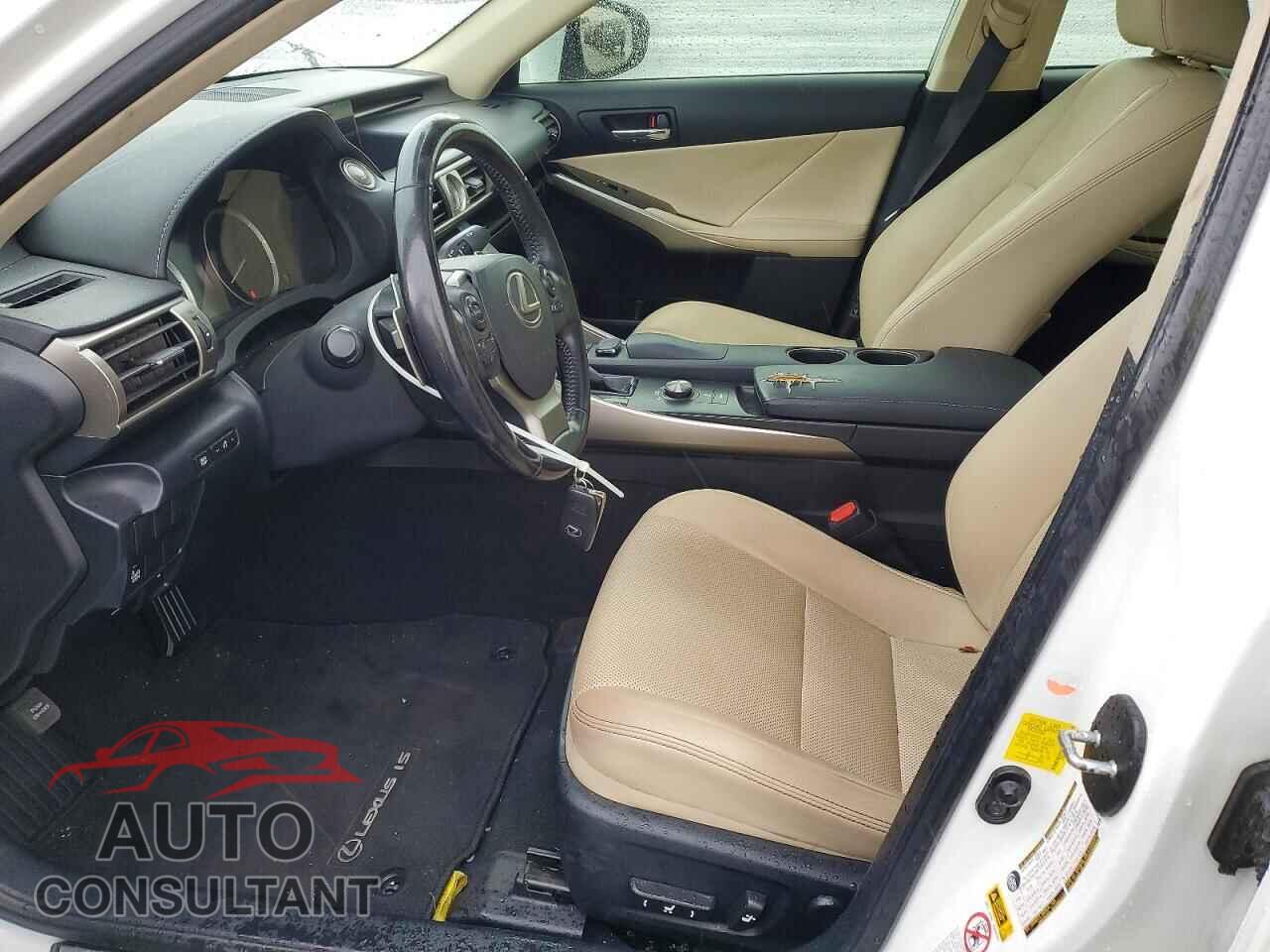 LEXUS IS 2015 - JTHBF1D22F5079013