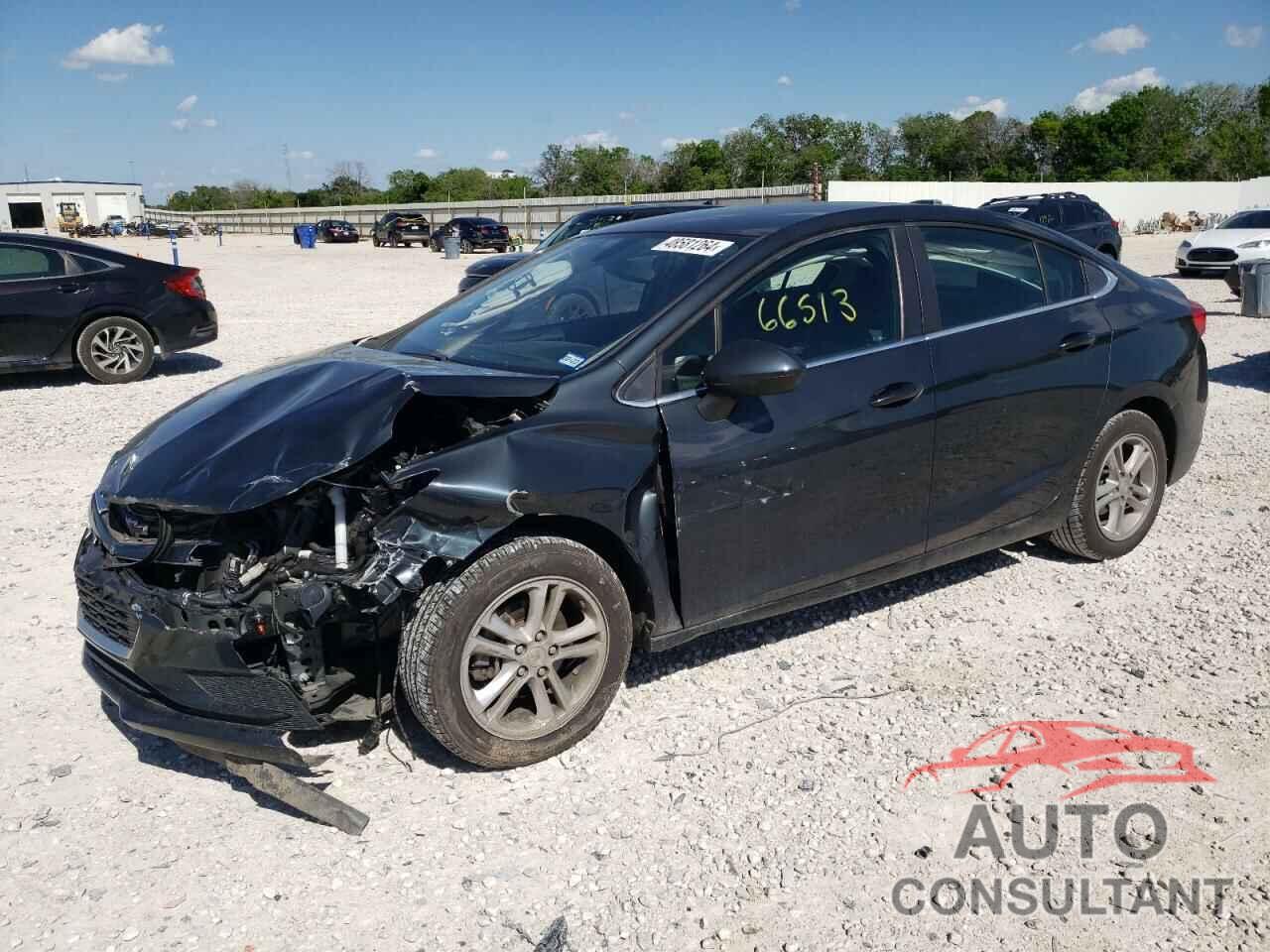 CHEVROLET CRUZE 2018 - 1G1BE5SM7J7234256