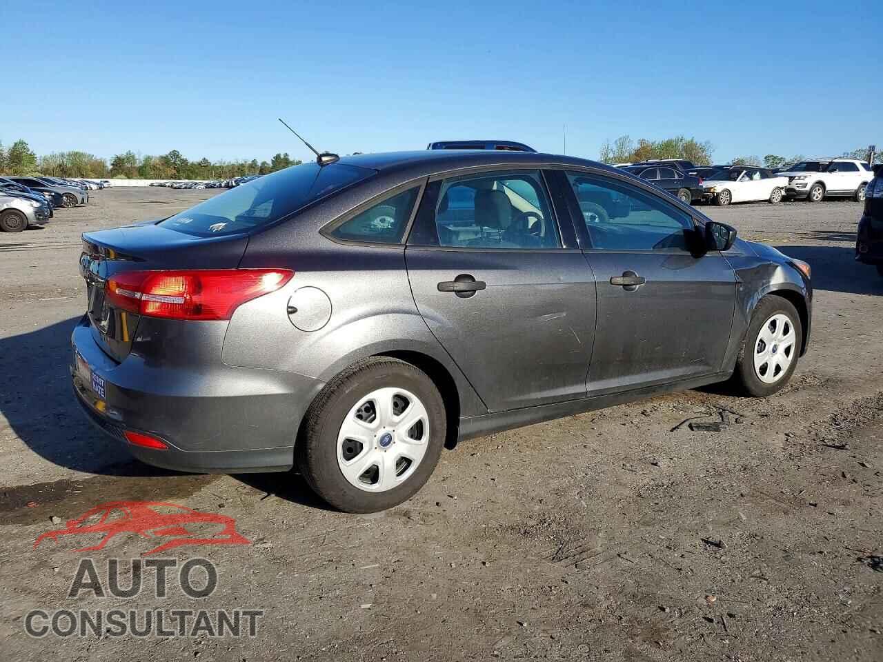 FORD FOCUS 2017 - 1FADP3E22HL316153