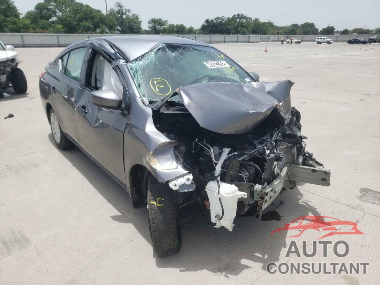 NISSAN VERSA 2018 - 3N1CN7AP2JL852909