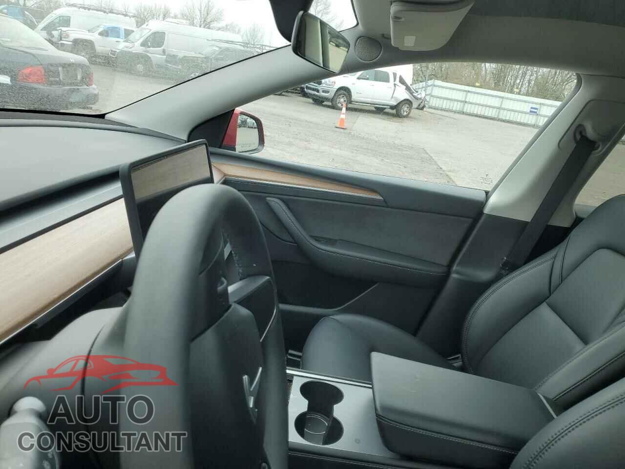 TESLA MODEL Y 2023 - 7SAYGDED7PF956270