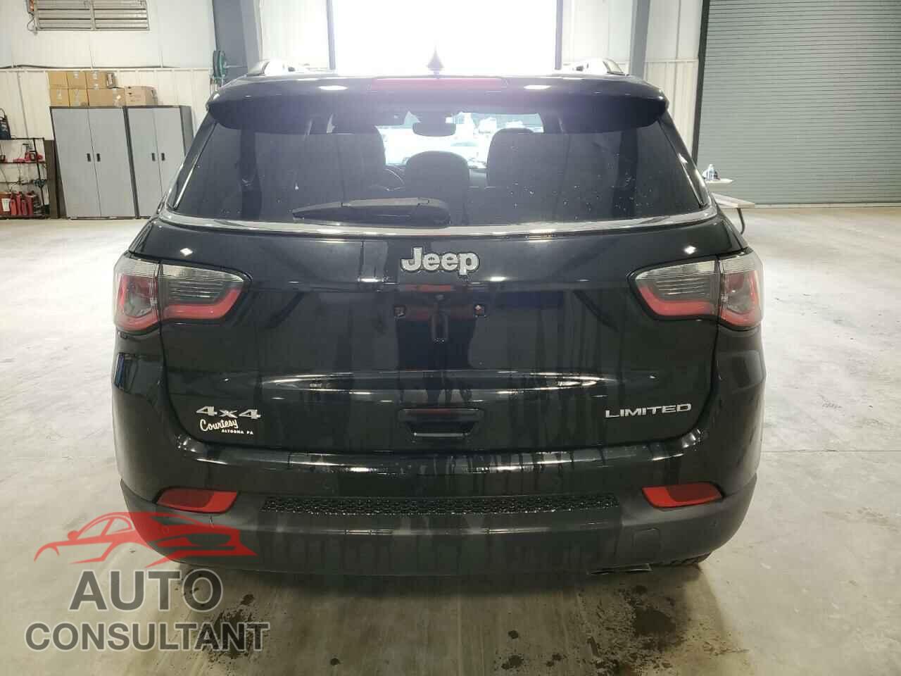 JEEP COMPASS 2018 - 3C4NJDCB3JT340660