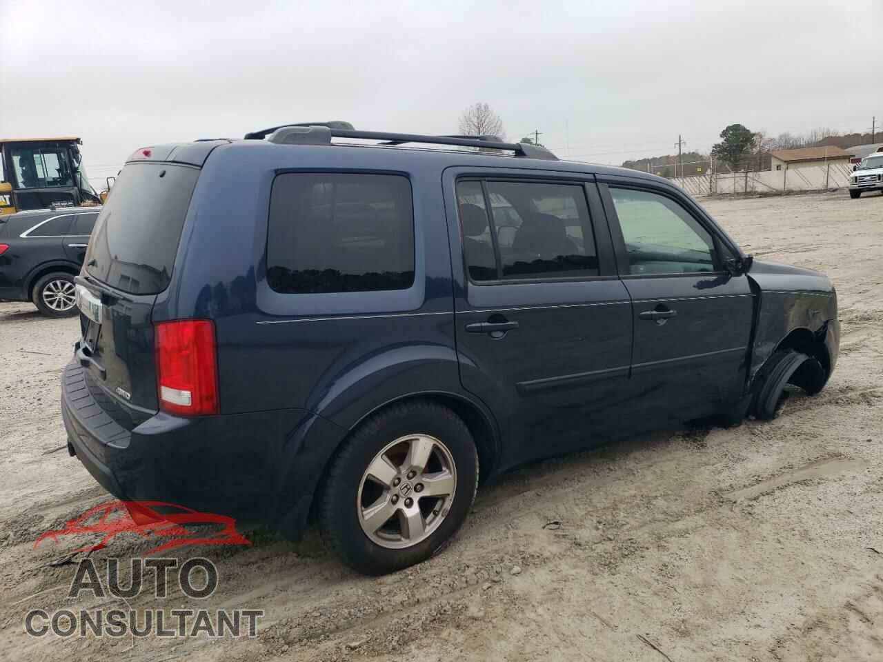 HONDA PILOT 2011 - 5FNYF4H50BB105411