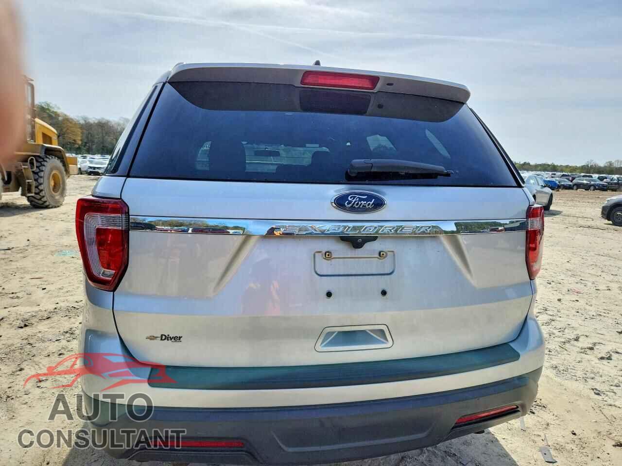 FORD EXPLORER 2018 - 1FM5K7B82JGB02948
