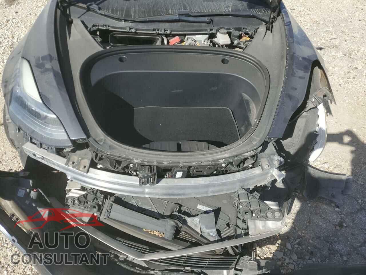 TESLA MODEL 3 2018 - 5YJ3E1EA1JF048258