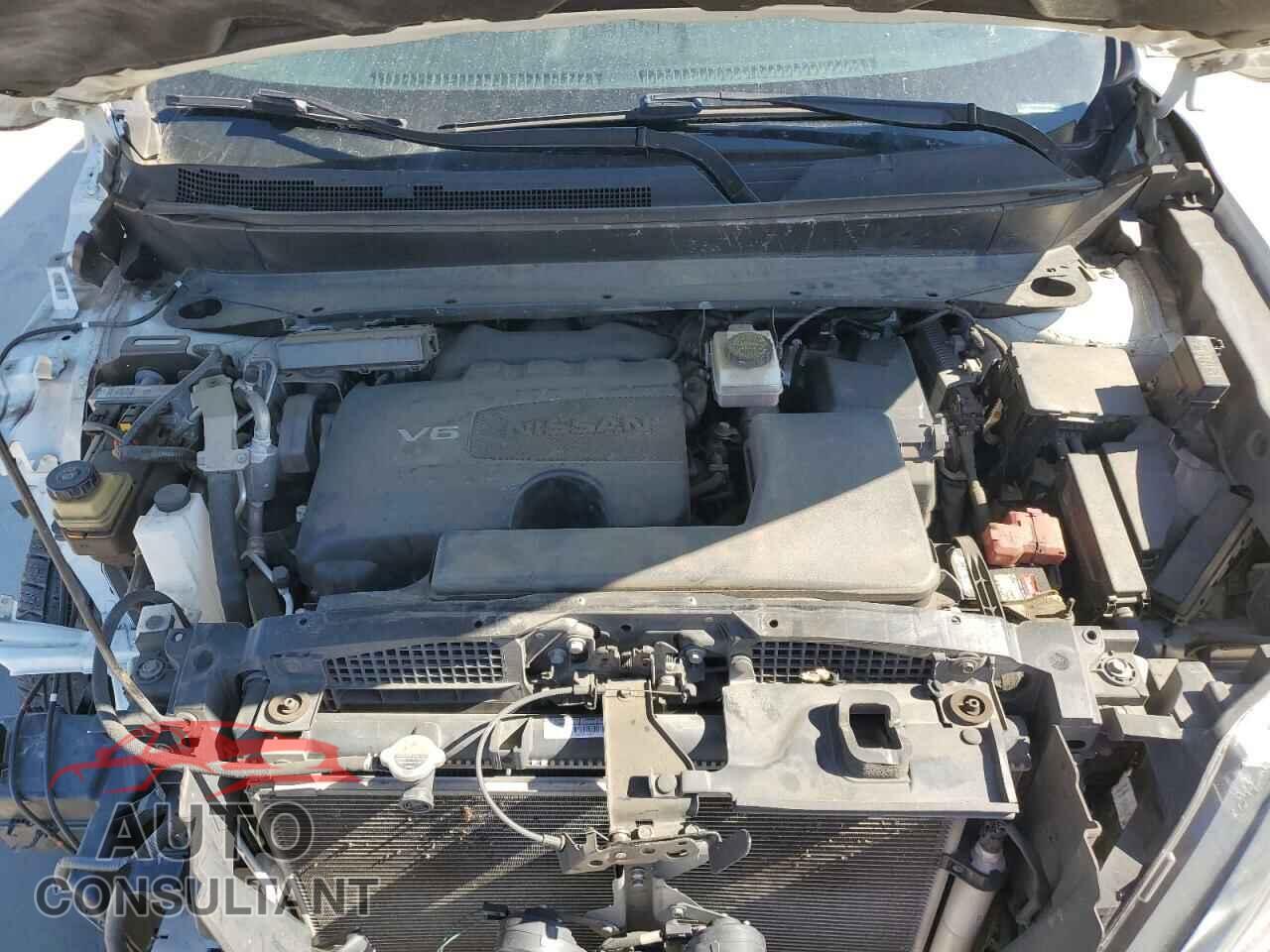NISSAN PATHFINDER 2017 - 5N1DR2MN9HC649732