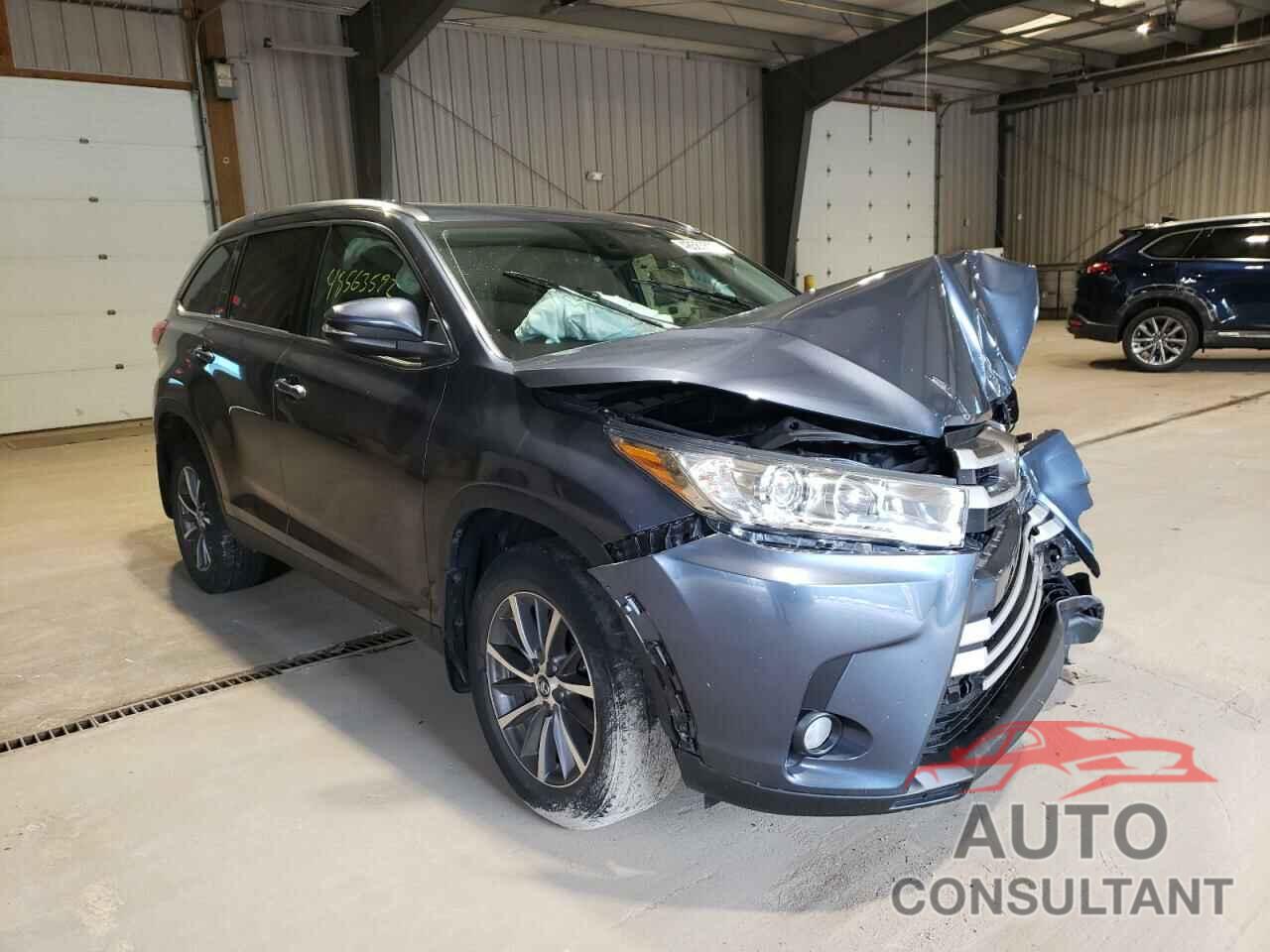 TOYOTA HIGHLANDER 2019 - 5TDJZRFH5KS981857