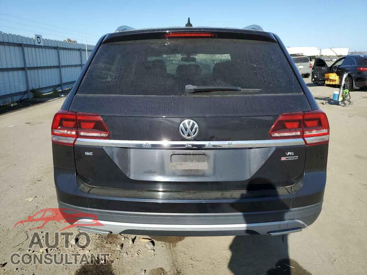 VOLKSWAGEN ATLAS 2018 - 1V2KR2CA7JC575970