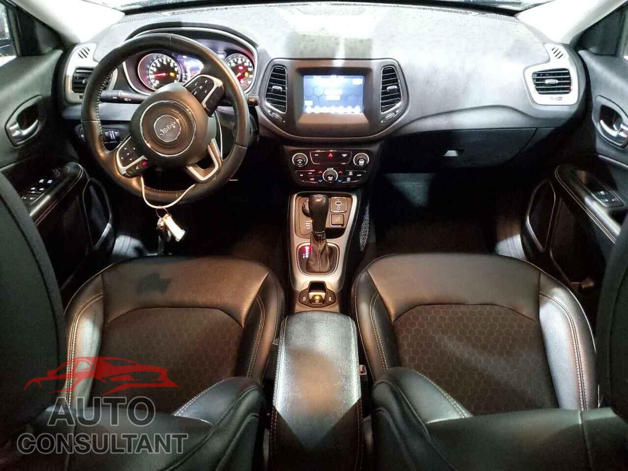 JEEP COMPASS 2019 - 3C4NJDBB2KT654299