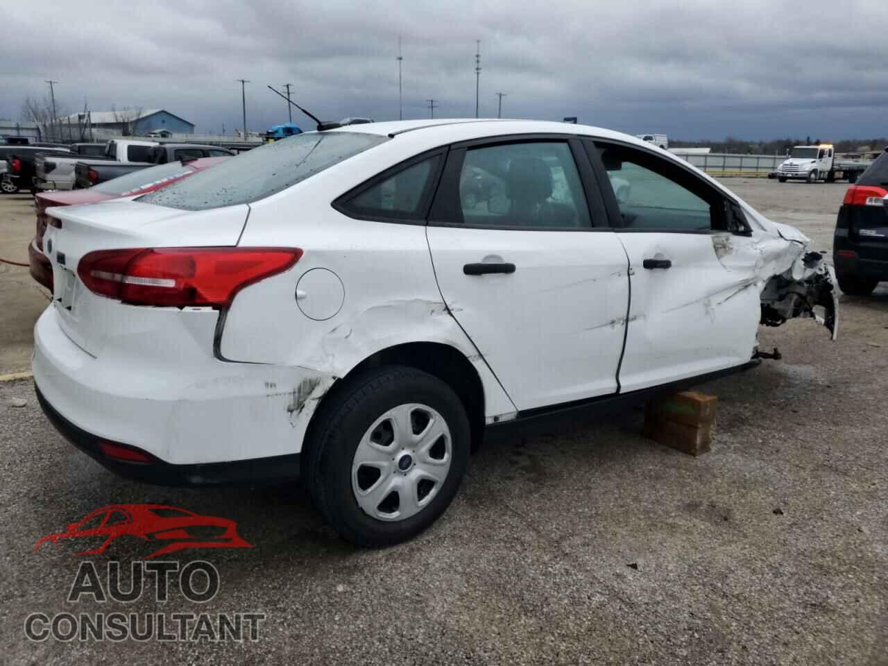 FORD FOCUS 2017 - 1FADP3E20HL313106