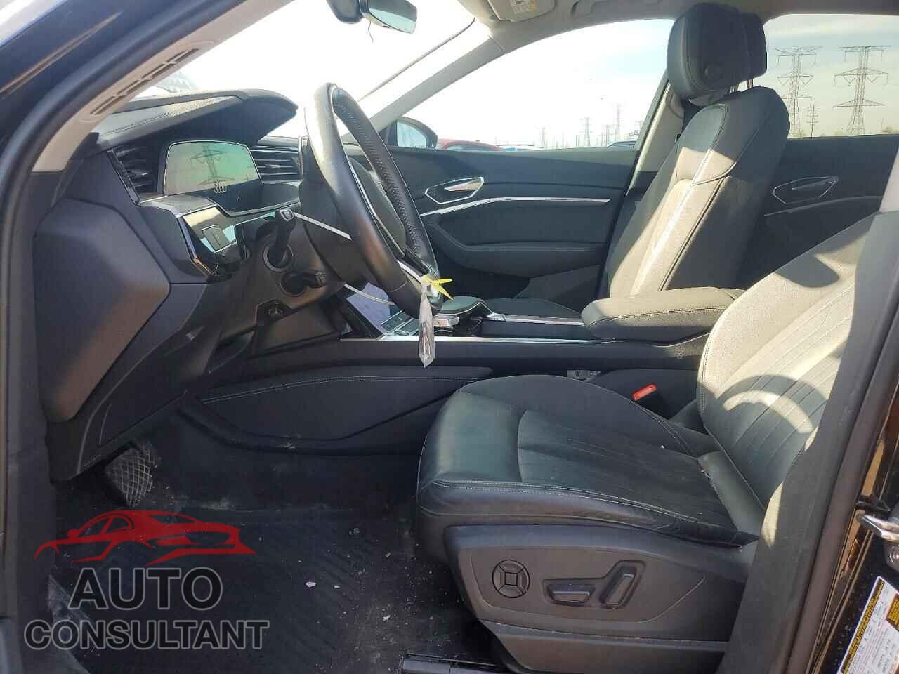 AUDI E-TRON 2021 - WA1AAAGE6MB024011