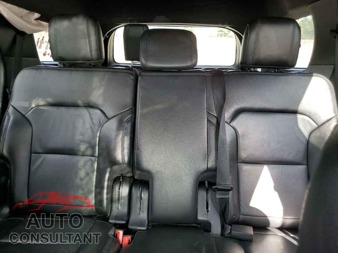 FORD EXPLORER 2017 - 1FM5K7D80HGD78911