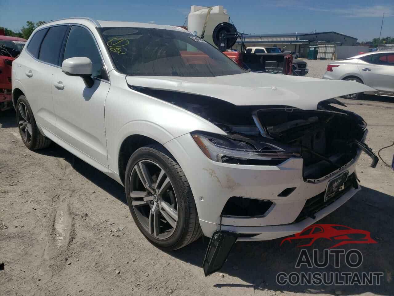 VOLVO XC60 2018 - LYV102RK5JB109949