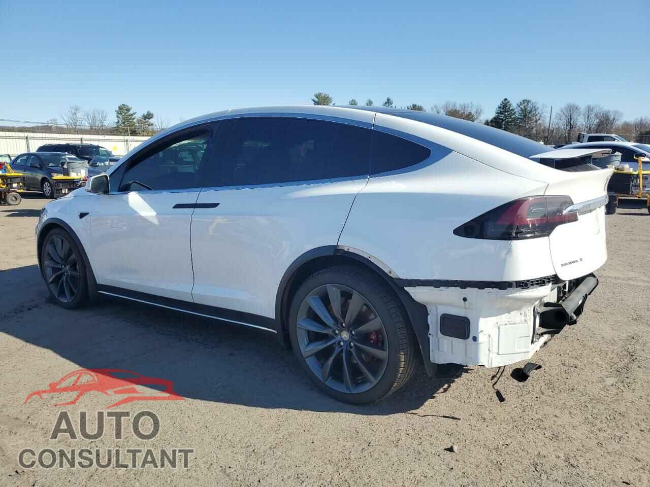 TESLA MODEL X 2017 - 5YJXCBE21HF044498