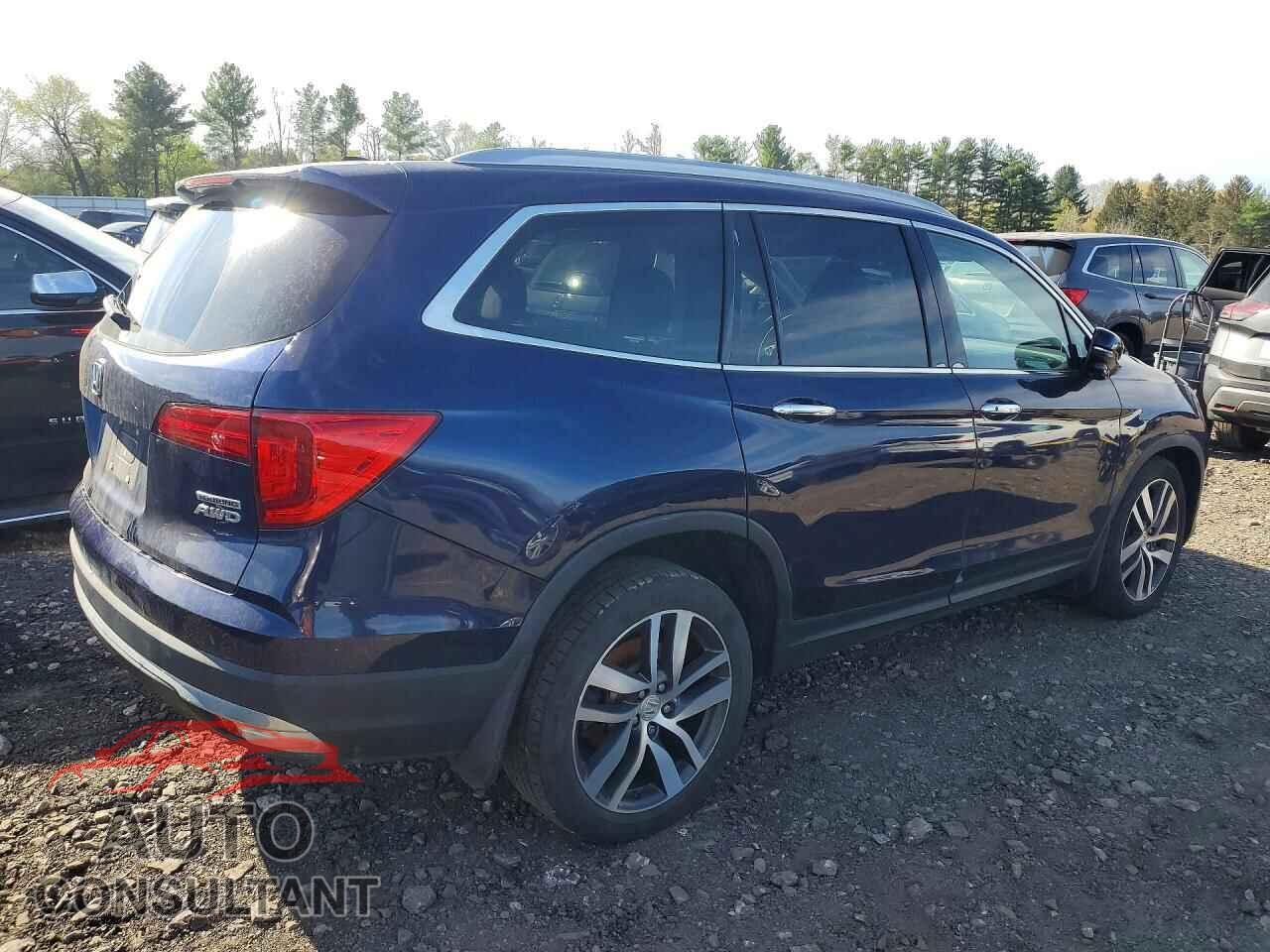 HONDA PILOT 2017 - 5FNYF6H92HB100668