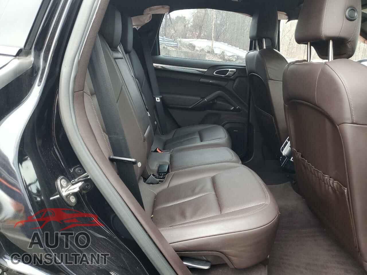 PORSCHE CAYENNE 2011 - WP1AA2A29BLA02083