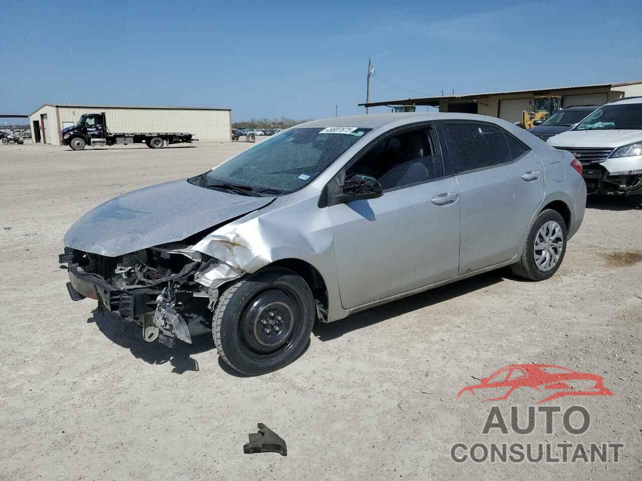 TOYOTA COROLLA 2018 - 5YFBURHE2JP749990