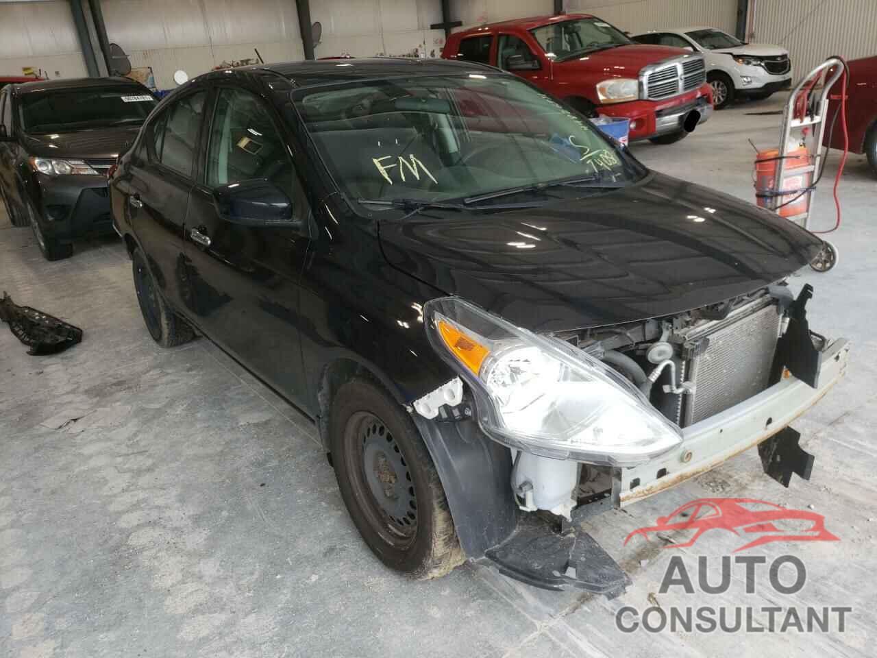 NISSAN VERSA 2017 - 3N1CN7AP8HL867408