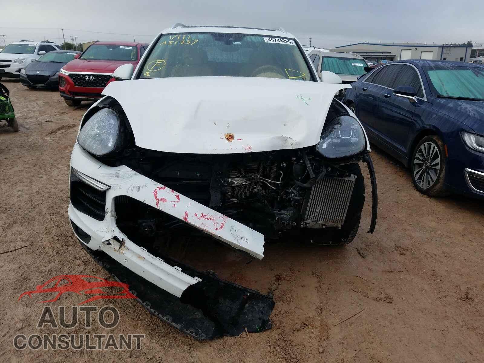 PORSCHE CAYENNE 2017 - WP1AB2A20HLA51937
