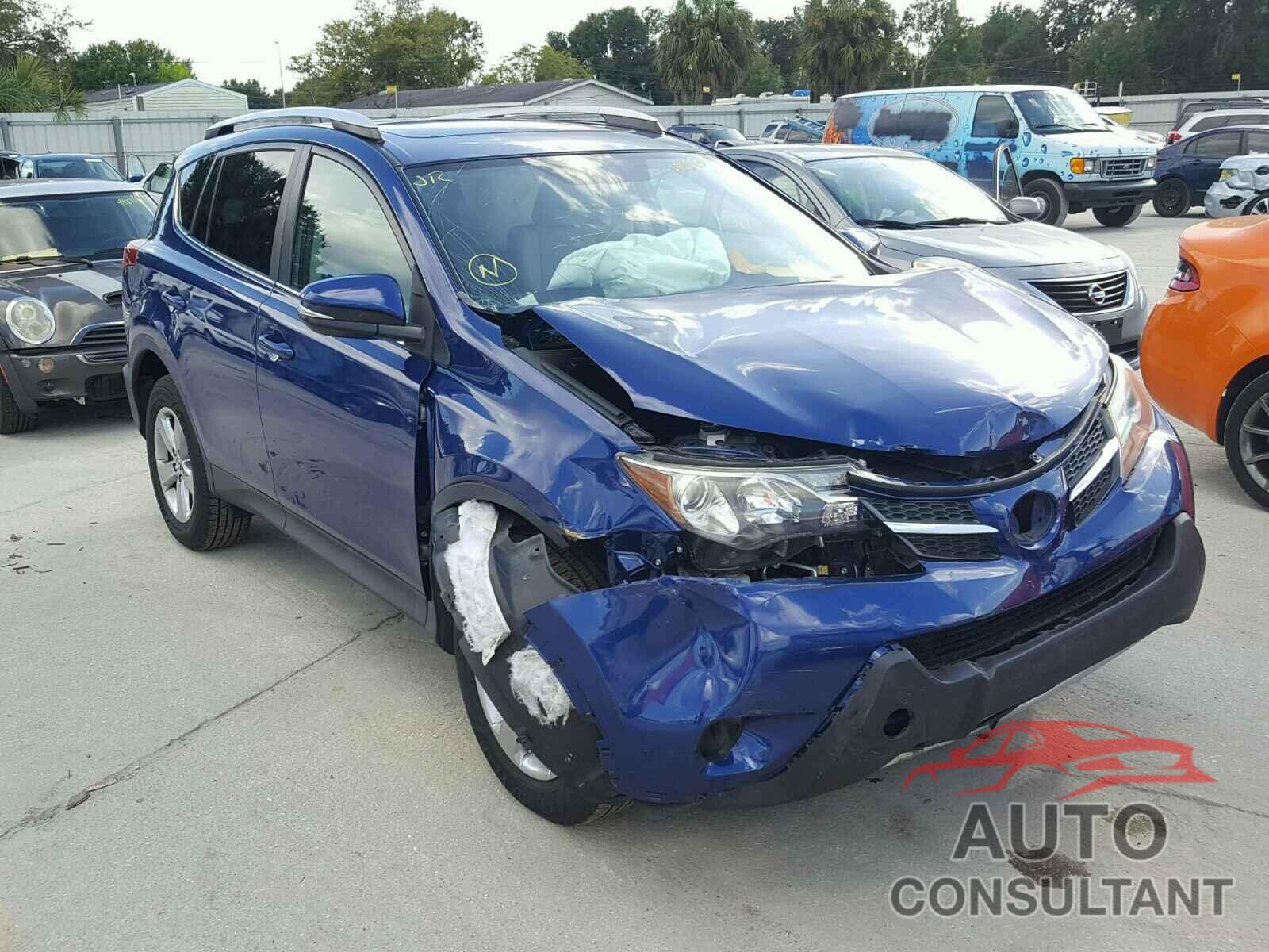 TOYOTA RAV4 XLE 2015 - 2T3WFREV8FW161105