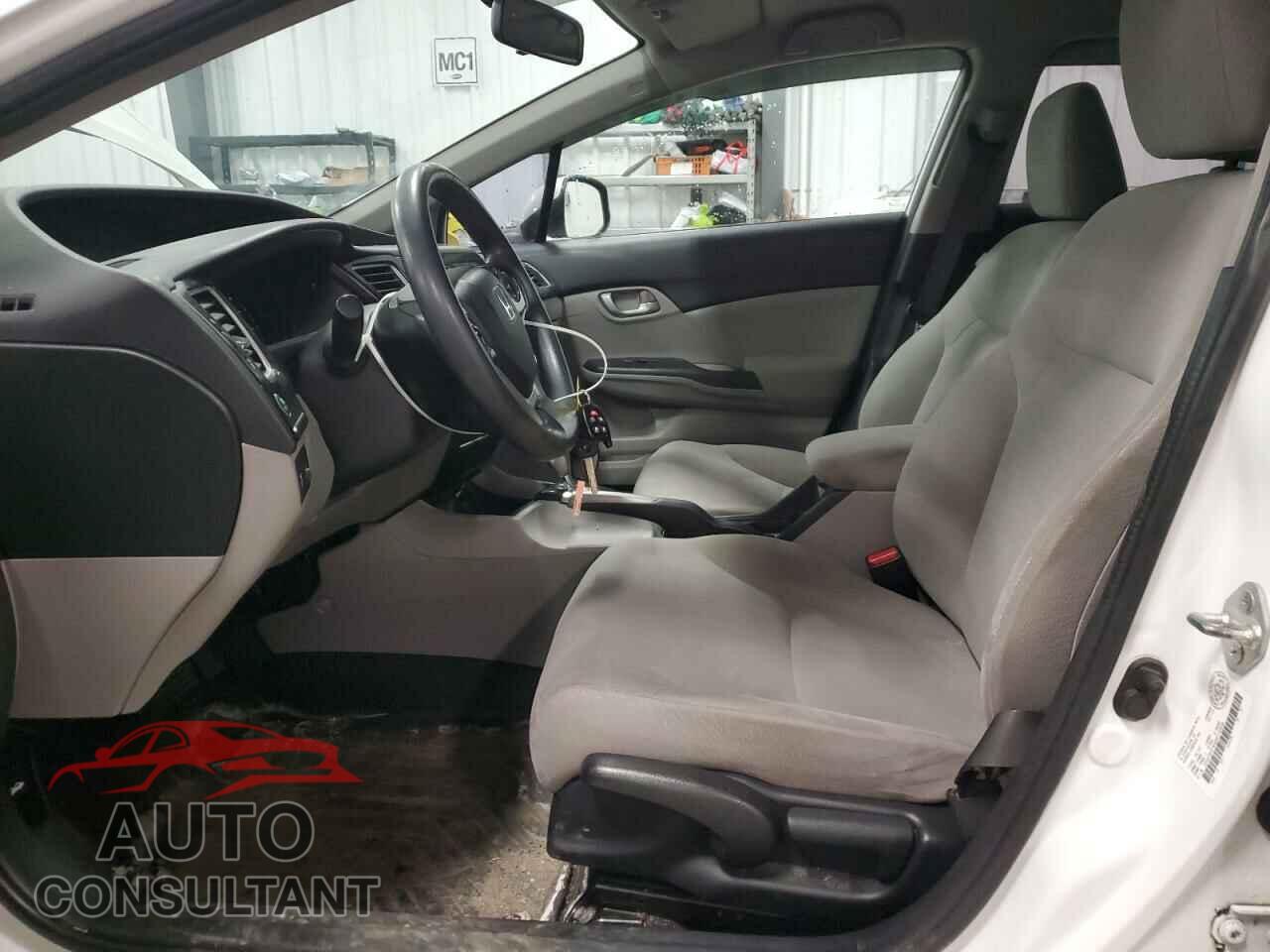 HONDA CIVIC 2013 - 2HGFB2F40DH110334