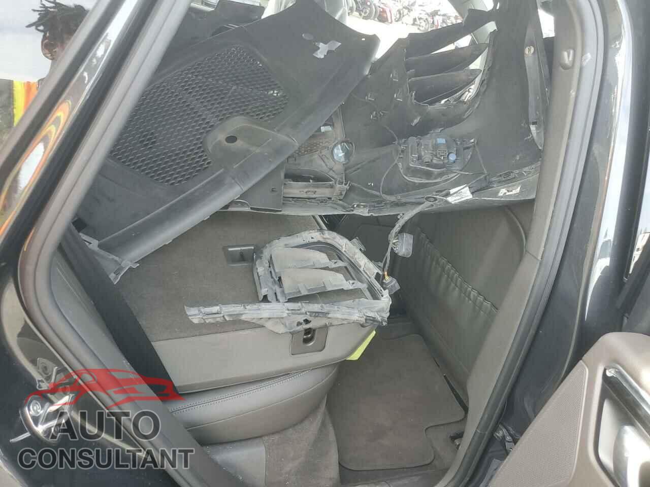 PORSCHE MACAN 2017 - WP1AA2A5XHLB80815