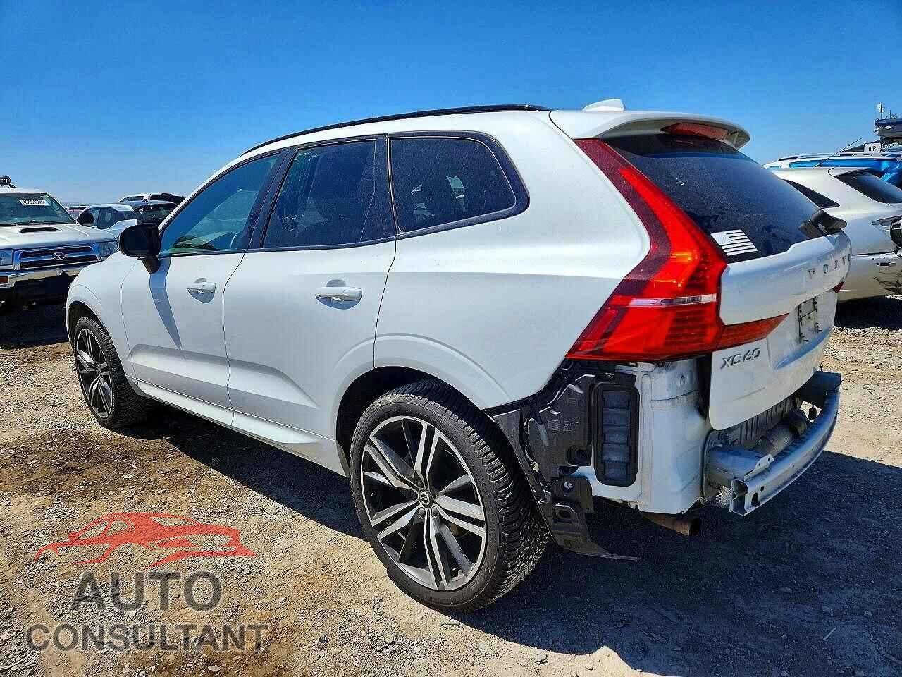 VOLVO XC60 2021 - YV4102RM0M1864243