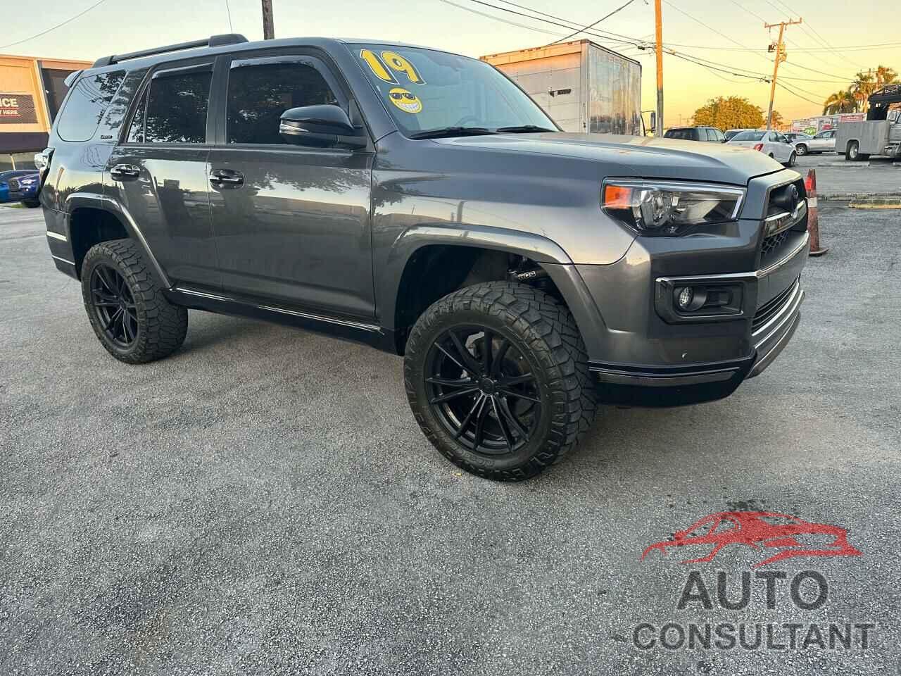 TOYOTA 4RUNNER 2019 - JTEBU5JR3K5665578