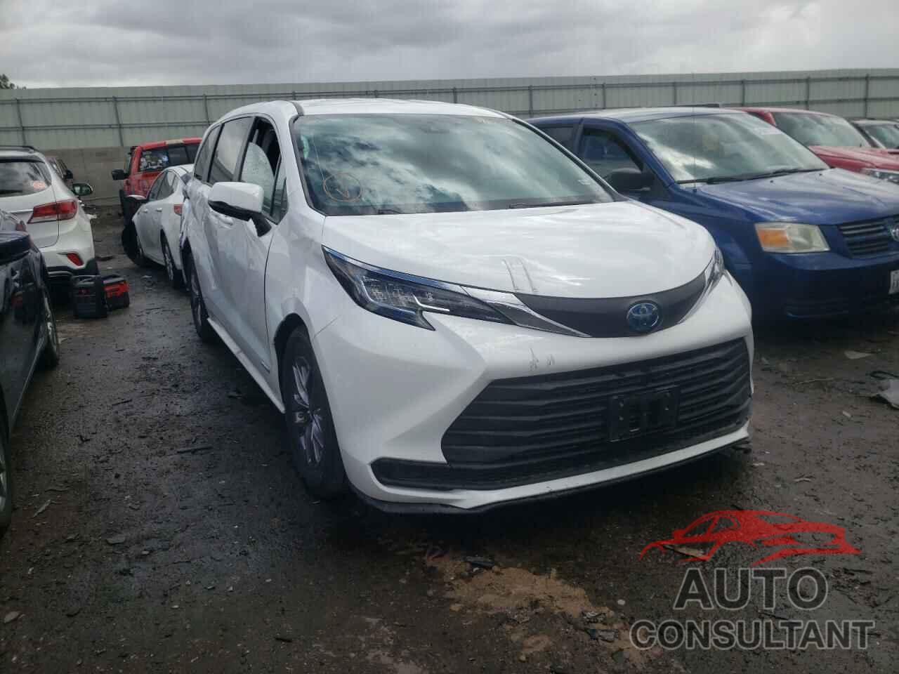 TOYOTA SIENNA 2021 - 5TDKRKECXMS027058