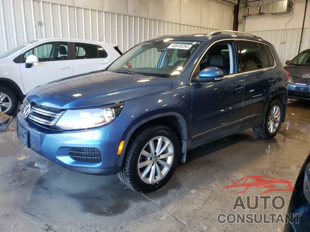 VOLKSWAGEN TIGUAN 2017 - WVGSV7AX8HK004758