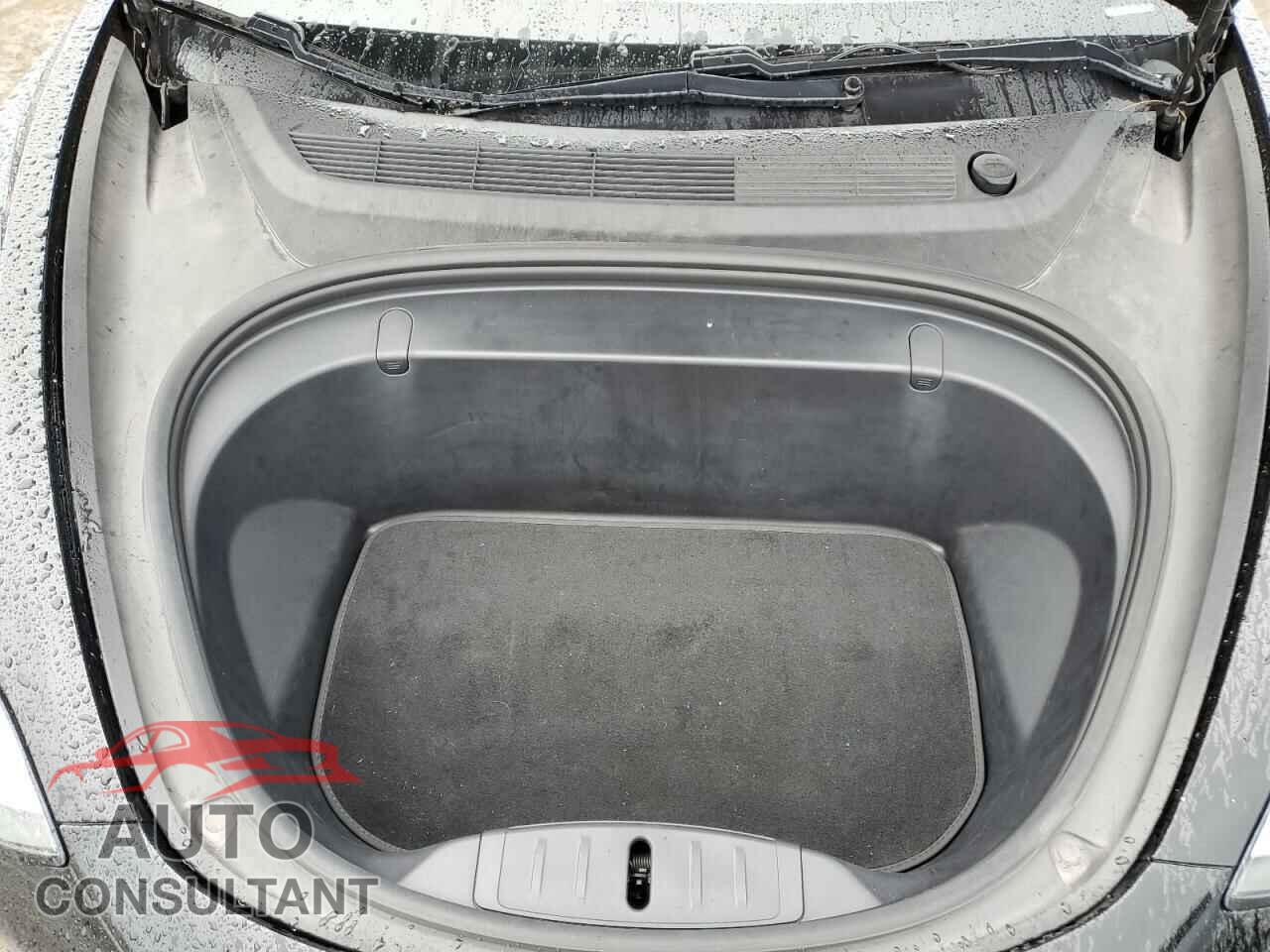 TESLA MODEL 3 2018 - 5YJ3E1EA7JF173054