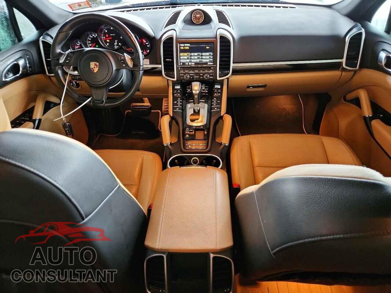 PORSCHE CAYENNE 2014 - WP1AF2A28ELA44556