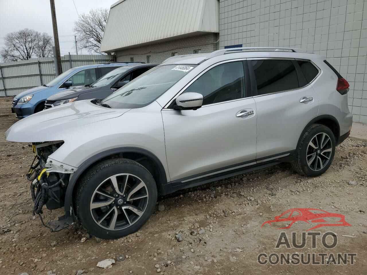 NISSAN ROGUE 2019 - 5N1AT2MVXKC764884