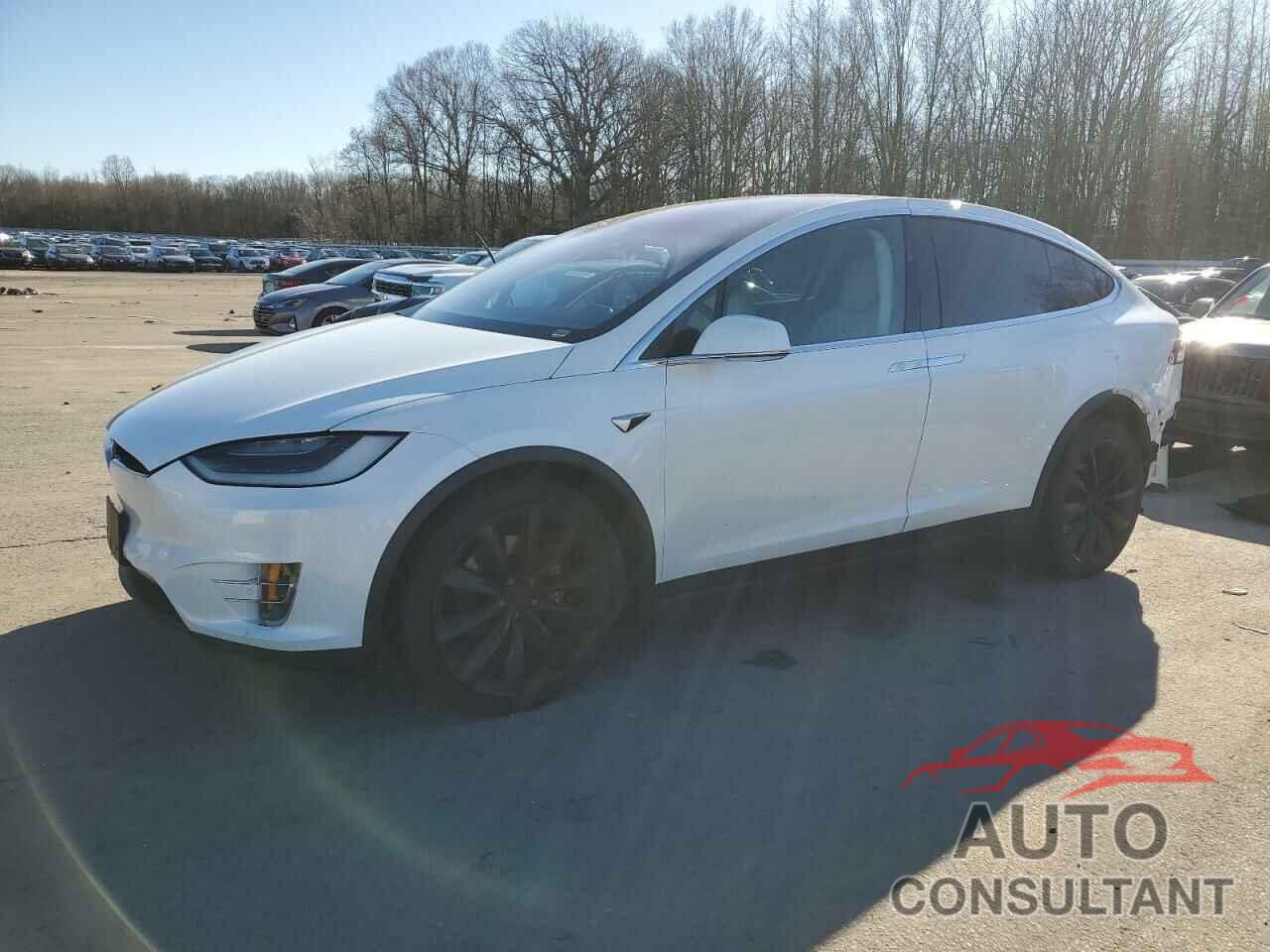 TESLA MODEL X 2017 - 5YJXCBE40HF051847