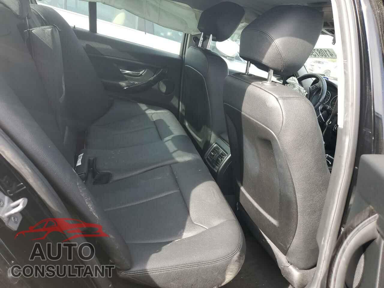 BMW 3 SERIES 2016 - WBA8E1G59GNU11791