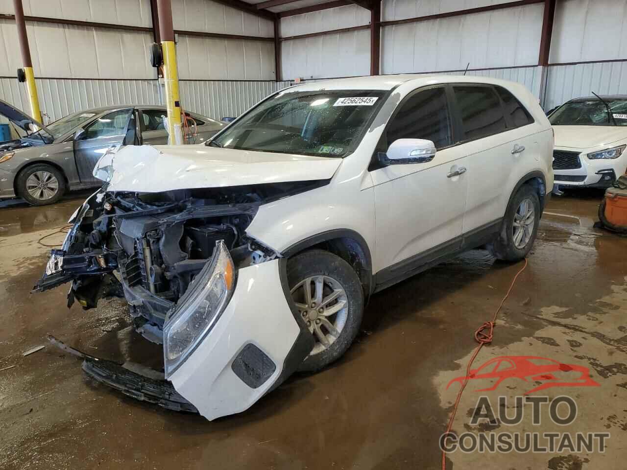 KIA SORENTO 2014 - 5XYKT3A69EG515777